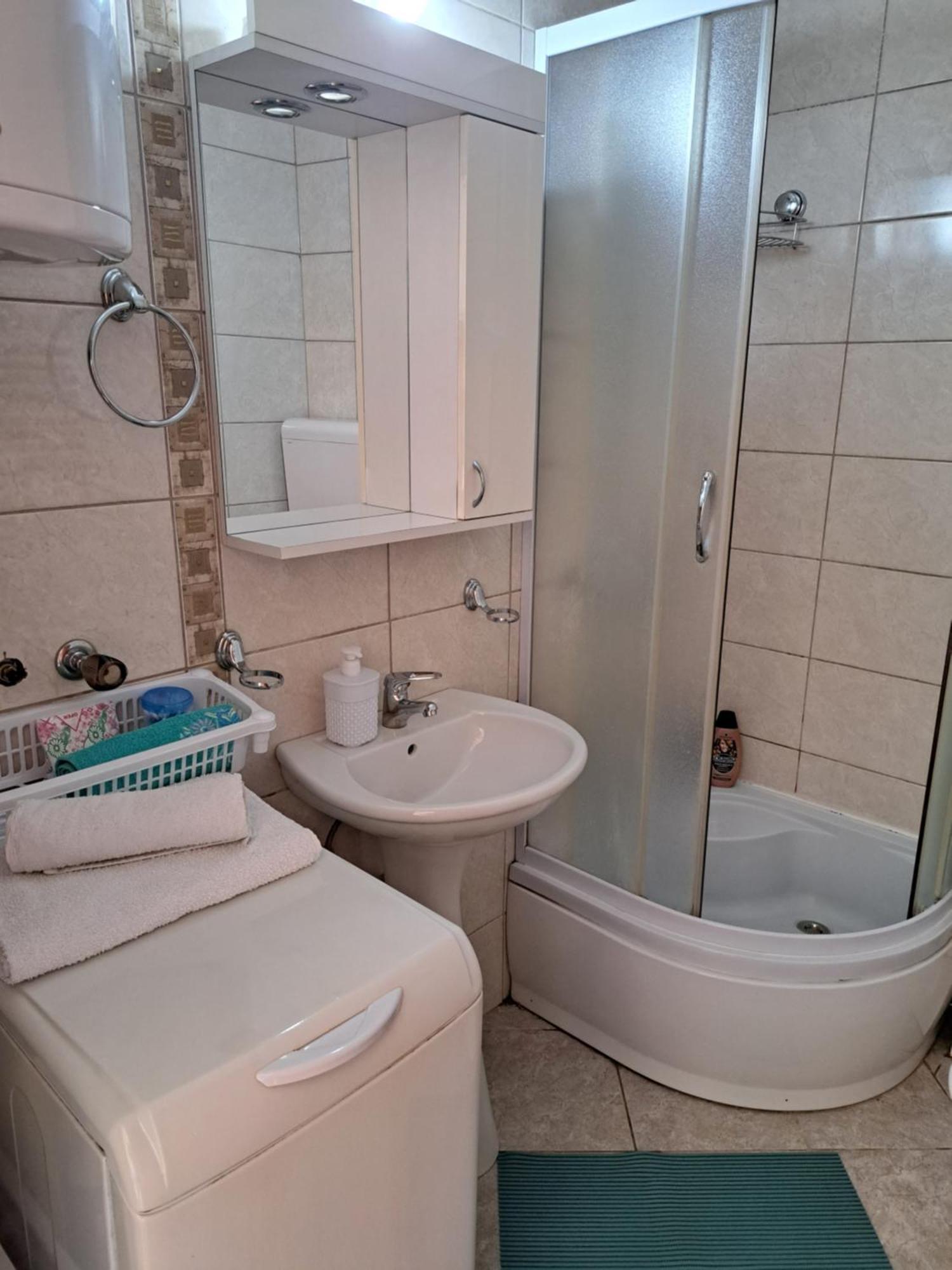 Anthony Apartment Nis Bagian luar foto