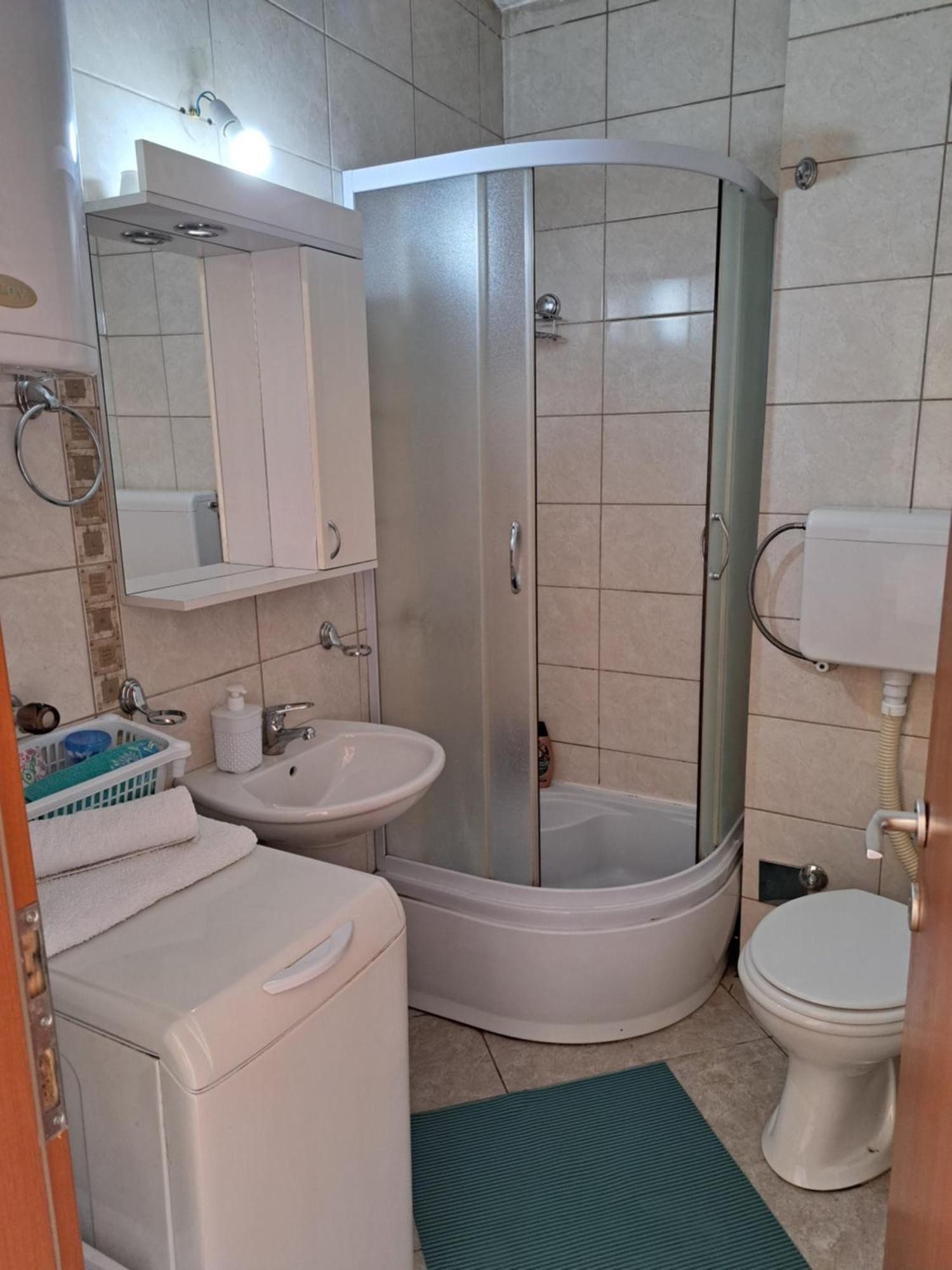 Anthony Apartment Nis Bagian luar foto